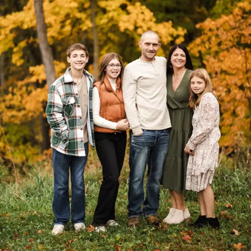 Chiropractor Andover MN Kerri Norring With Family NEW